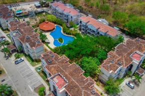 Palmas de Tamarindo Resort, 304E